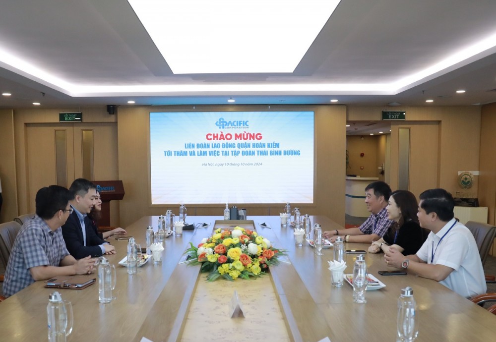 Toàn cảnh buổi làm việc